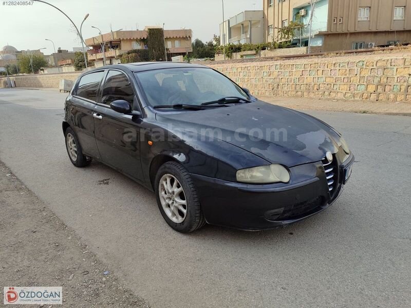 Galeriden Alfa Romeo 147 1.6 TS Distinctive 2004 Model Mardin 376.000 km Siyah