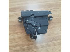 BMW F30 ÇIKMA BAGAJ KİLİDİ 7224692
