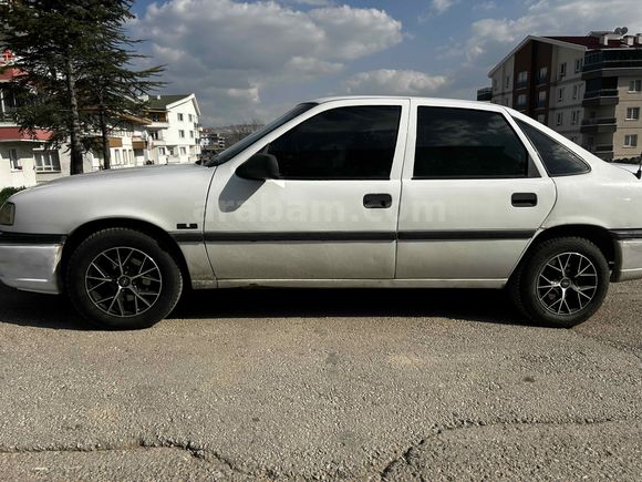Sahibinden Opel Vectra 2.0 GLS 1995 Model 
