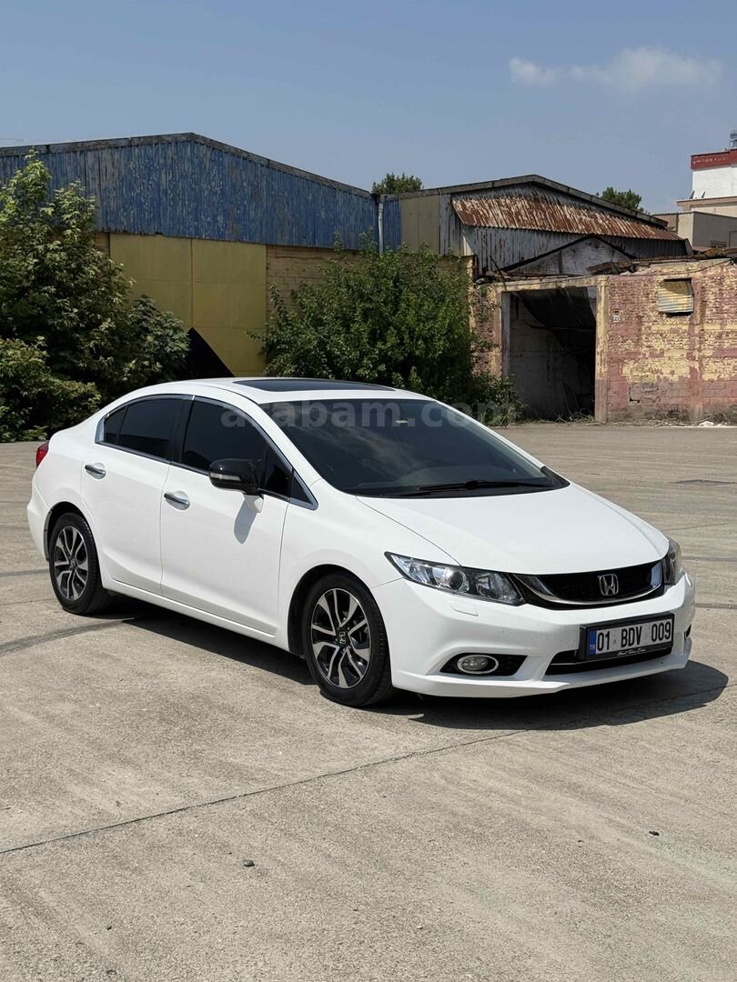 Sahibinden Honda Civic 1.6i VTEC Eco Elegance 2015 Model Adana 187.000 km Beyaz 2