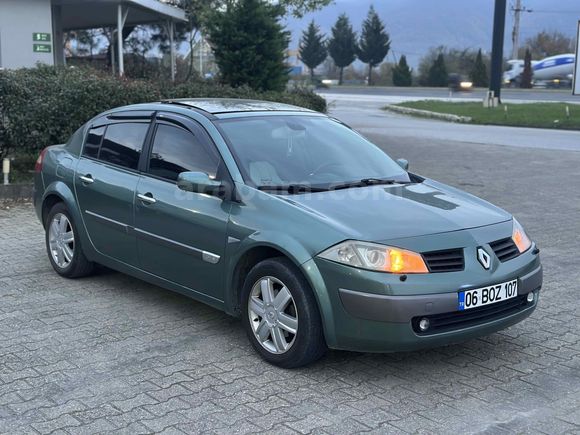 Sahibinden Renault Megane 1.6 Dynamique 2004 Model  279.000 km Yeşil