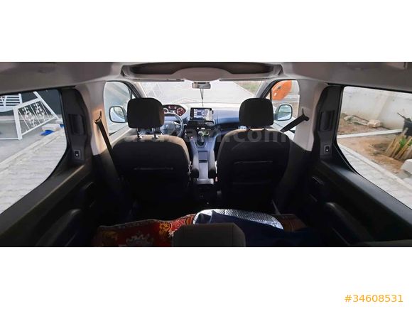 Sahibinden Peugeot Rifter 1.5 BlueHDI Allure 2022 Model 