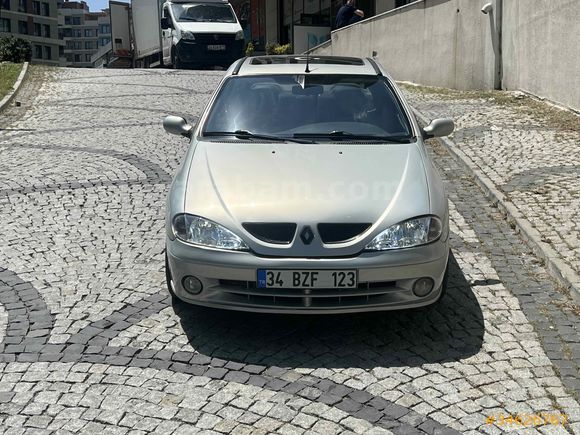Sahibinden Renault Megane 1.6 Coupe Dynamique 2001 Model İstanbul