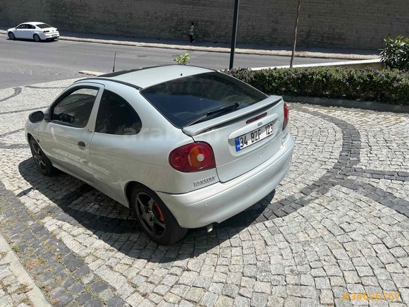 Sahibinden Renault Megane 1.6 Coupe Dynamique 2001 Model İstanbul