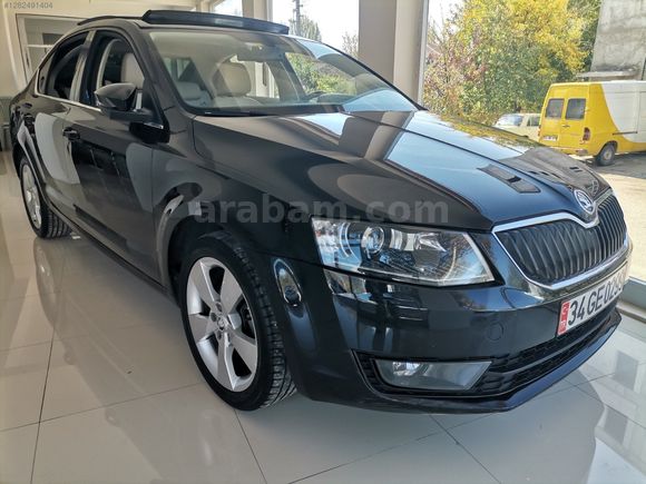 OKTAVİA ELEGANCE CR CAM TAVAN SANRUF FULL OTOMATİK VİTES BOYASIZ