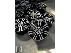 BMW X6 jantları 20 inç arkalar geniş hatasız Dubai