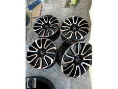 Landrover jantlar 20 inç 5x120 tek isterseniz verebilirim
