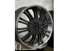 Jantlar 22 inç 5x120 araçlar için uyumludur