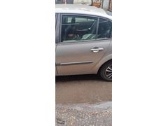 Megane 2 sol ön kapı sol arka kapı