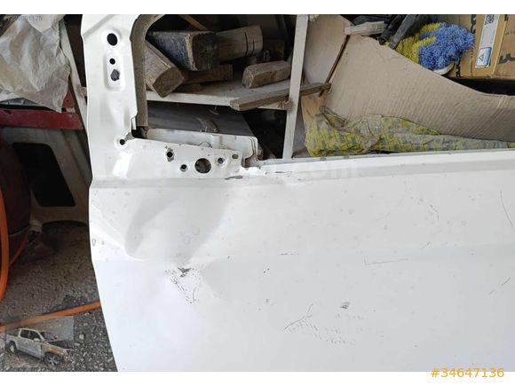 Courrier courier kuryer sol ön kapı ufak hasarlı