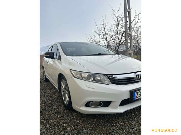 Sahibinden Honda Civic 1.6 i-VTEC ECO Elegance 2013 Model 