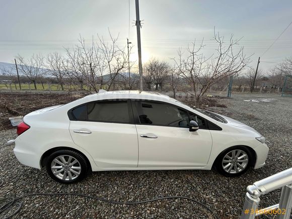Sahibinden Honda Civic 1.6 i-VTEC ECO Elegance 2013 Model 