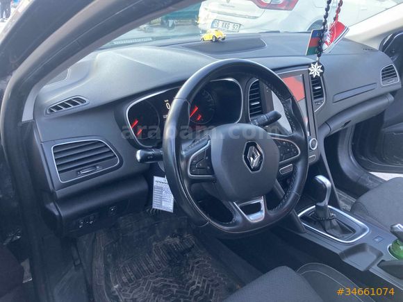 Sahibinden Renault Megane 1.3 TCe Joy 2021 Model 