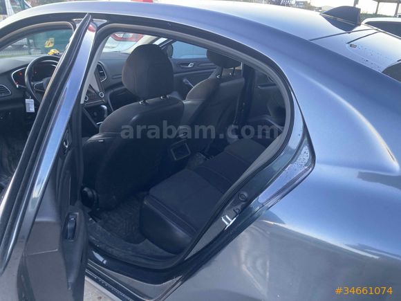 Sahibinden Renault Megane 1.3 TCe Joy 2021 Model 
