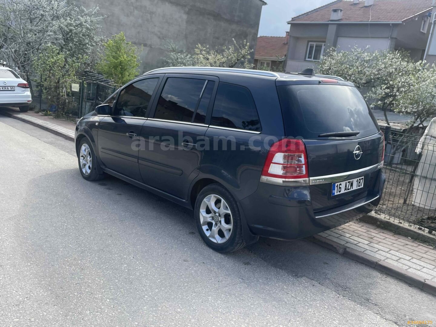 Sahibinden Opel Zafira 1.9 DTI Cosmo 2008 Model Bursa 237.000 km Lacivert 5
