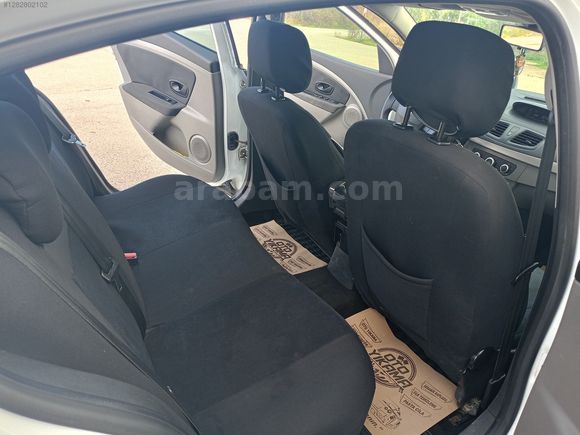 2012 MODEL TEMİZ OTOMATİK FLUENCE 1.5 DCI