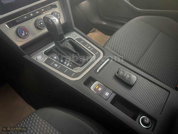 ŞAHİN AUTO 2020 PASSAT 1.6 TDİ İMPRESSİON CAM TAVAN BOYASIZ