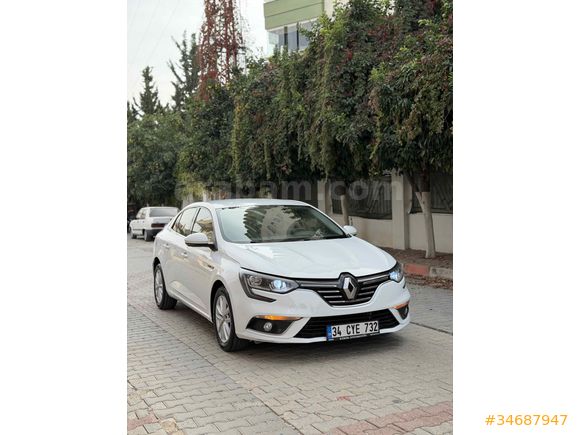 Sahibinden Renault Megane 1.5 Blue DCI Touch 2020 Model 