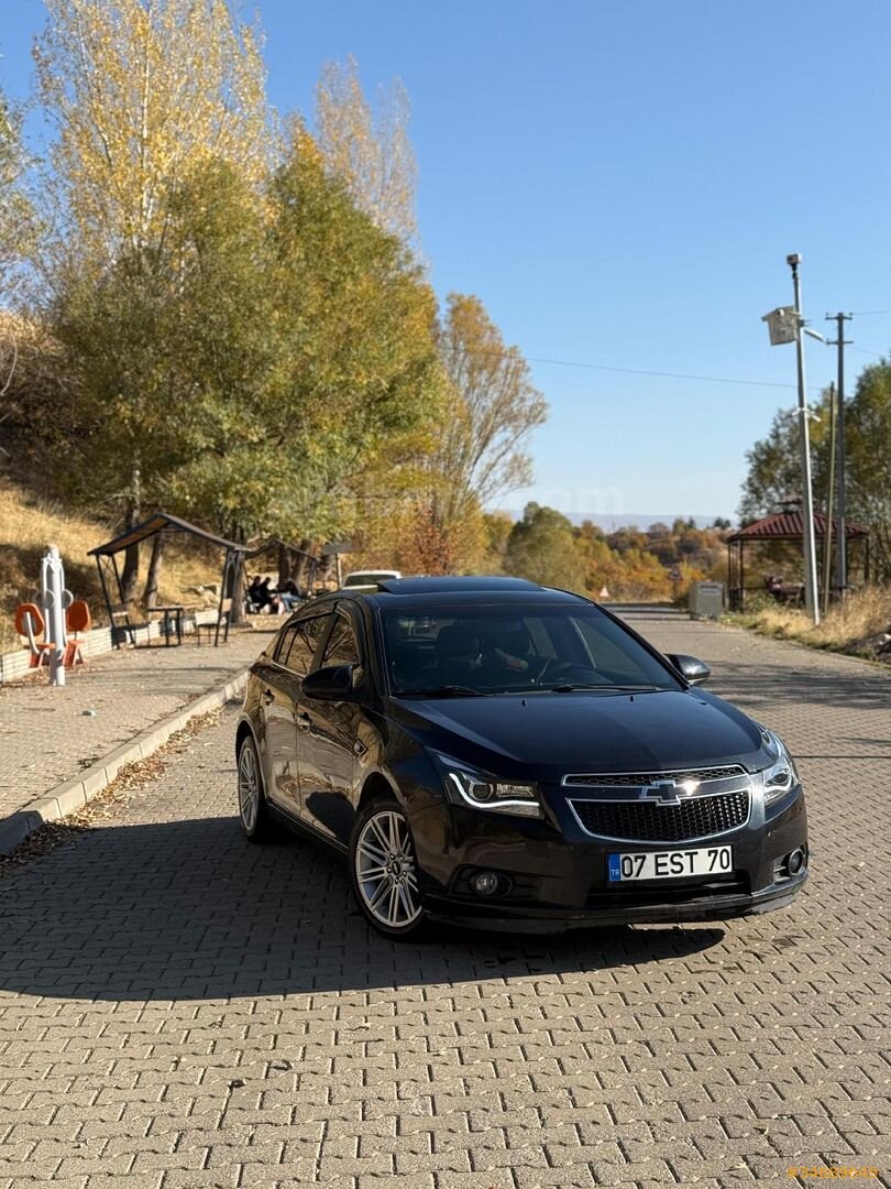 Sahibinden Chevrolet Cruze 1.6 LT 2012 Model Elazığ 206.000 km Siyah 2