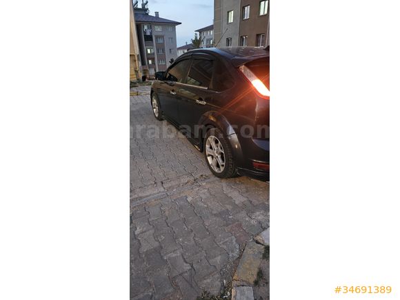 Sahibinden Ford Focus 1.6 Comfort 2010 Model