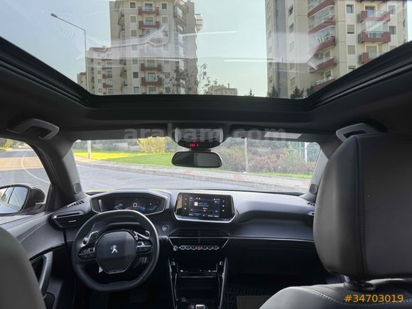 Sahibinden Peugeot 2008 1.2 PureTech allure 2023 Model İzmir 31.500 km Gri (Gümüş)