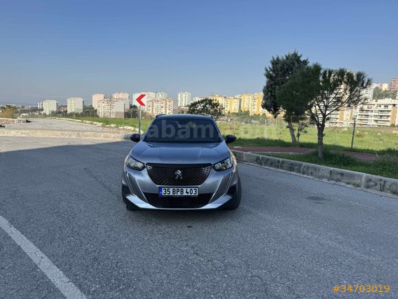Sahibinden Peugeot 2008 1.2 PureTech allure 2023 Model İzmir 31.500 km Gri (Gümüş)