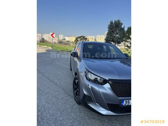 Sahibinden Peugeot 2008 1.2 PureTech allure 2023 Model İzmir 31.500 km Gri (Gümüş)