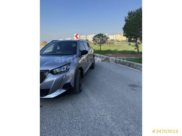 Sahibinden Peugeot 2008 1.2 PureTech allure 2023 Model İzmir 31.500 km Gri (Gümüş)