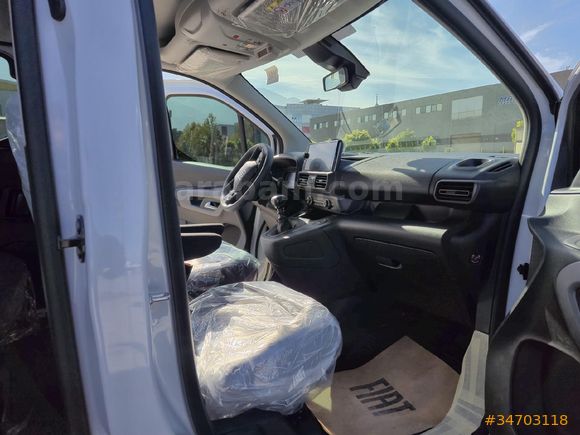 Sahibinden Fiat Doblo Combi 1.2 PureTech Easy 2025 Model
