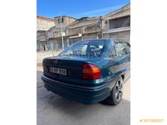 Opel Astra F 1.6 GL klimalı-çift airbag 