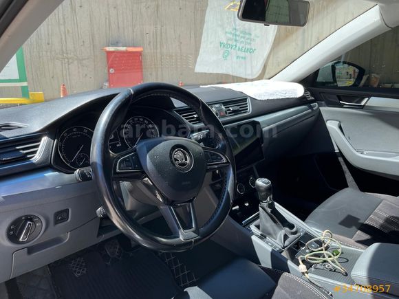 Sahibinden Skoda SuperB 1.4 TSI Style 2015 Model