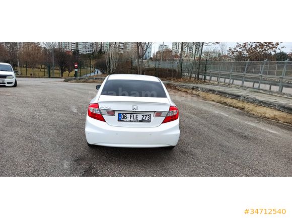 Sahibinden Honda Civic 1.6 i-VTEC ECO Elegance 2014 Model