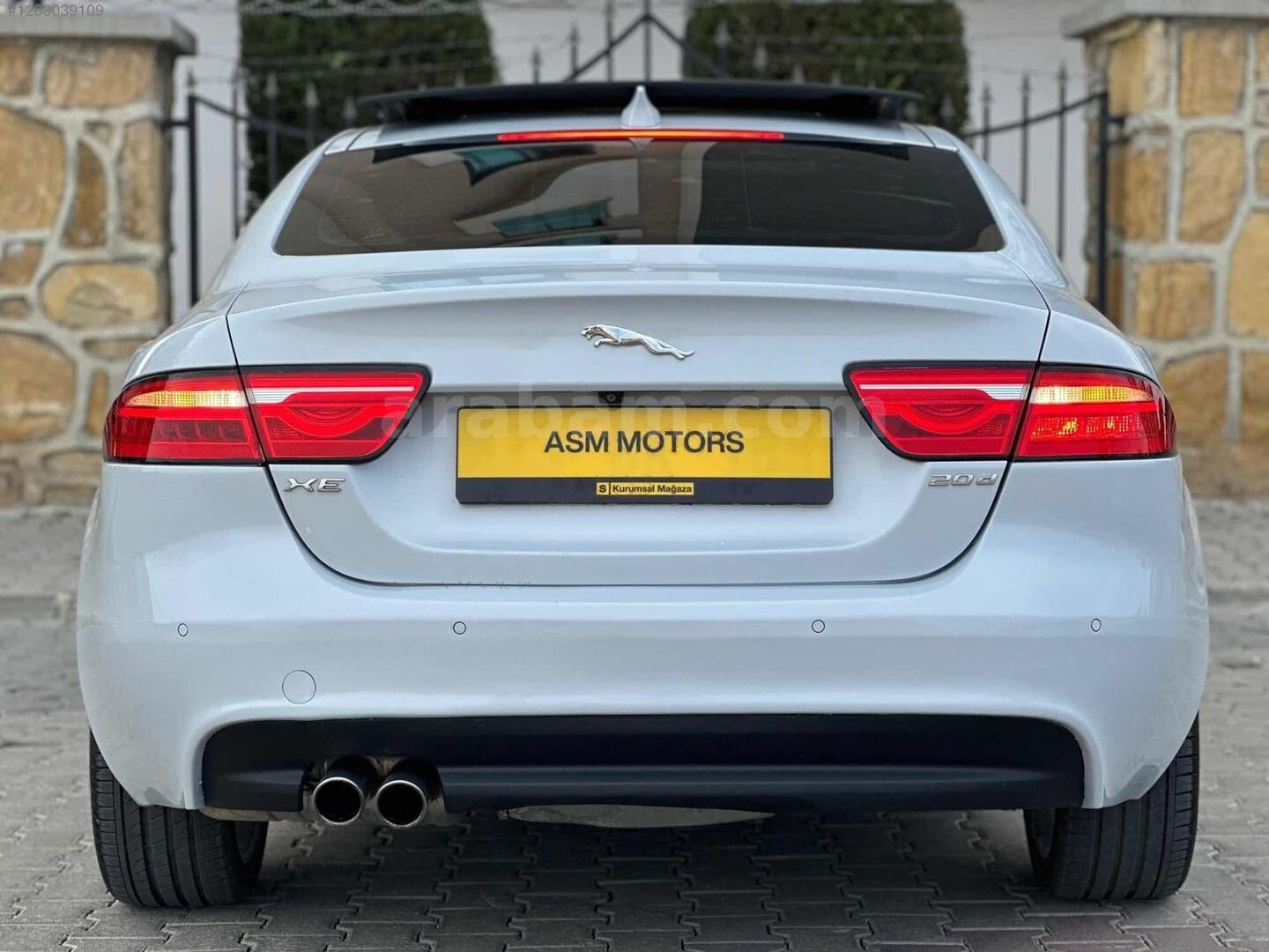 Galeriden Jaguar XE 2.0 Prestige 2016 Model Mersin 200.000 km Beyaz 2