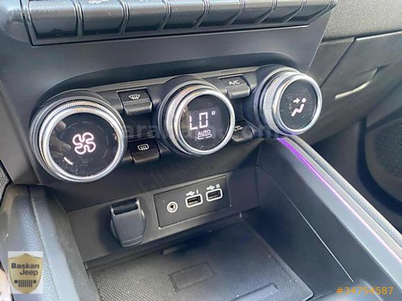 BAŞKAN JEEP'DEN HATASIZ BOYASIZ CLİO ESPRİT ALPİNE