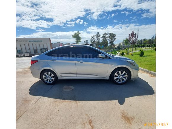 Sahibinden Hyundai Accent Blue 1.6 CRDI Mode Plus 2013 Model