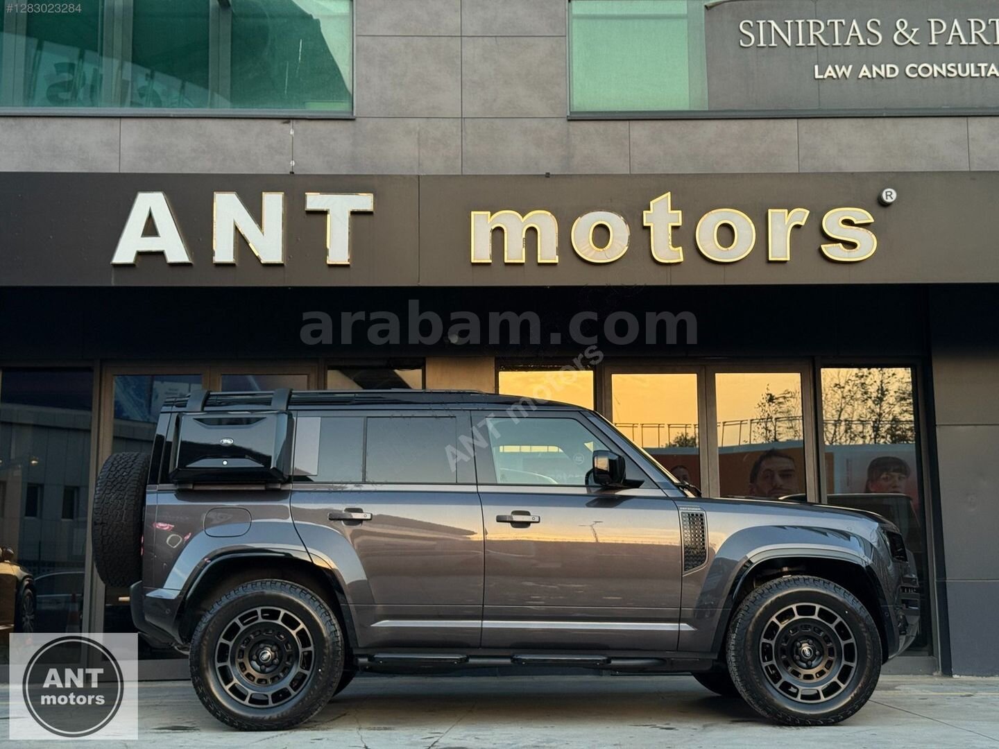 Galeriden Land Rover Defender 110 2.0 75TH Edition 2025 Model İstanbul 0 km Gri 6