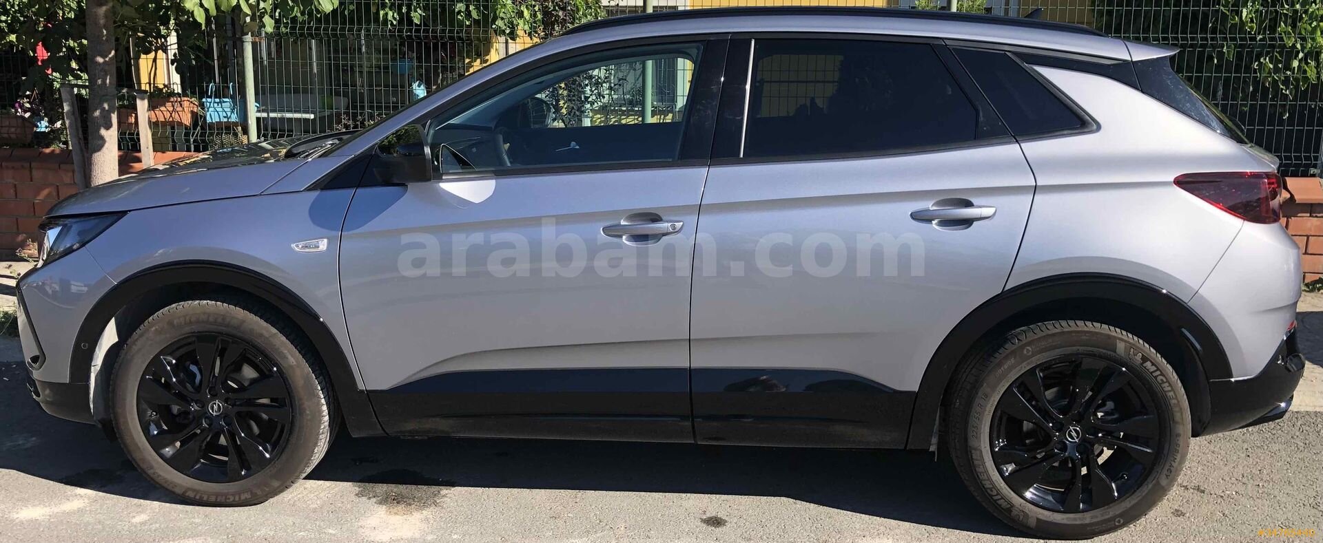 Sahibinden Opel Grandland 1.2 T GS 2024 Model Sakarya 9.350 km Gri (titanyum) 3