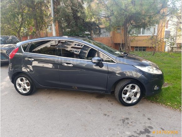 Sahibinden Ford Fiesta 1.4 Titanium 2010 Model İstanbul