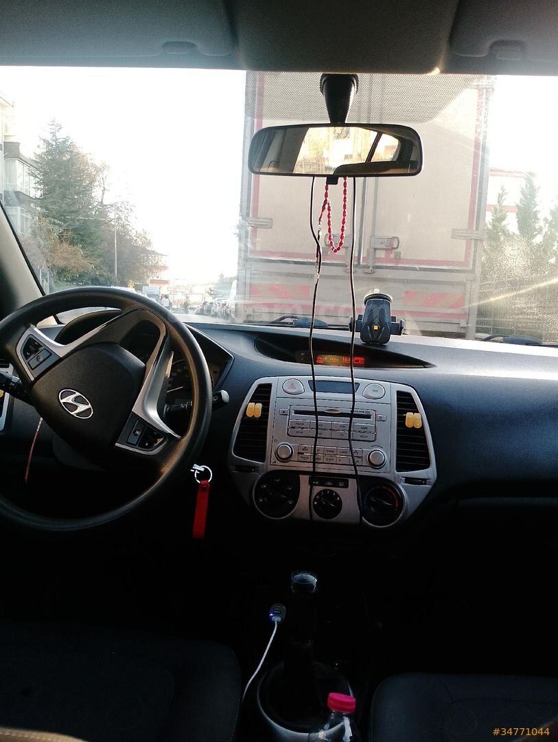 Sahibinden Hyundai i20 1.4 CRDi Team 2010 Model Ankara 248.000 km Mavi (metalik) 5