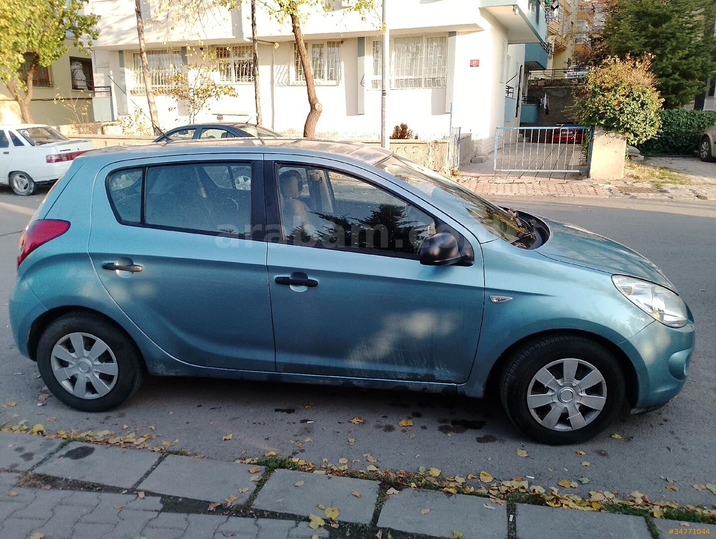 Sahibinden Hyundai i20 1.4 CRDi Team 2010 Model Ankara 248.000 km Mavi (metalik) 3