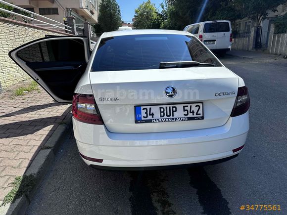 Memurdan Skoda Octavia 1.6 TDI Style 2018 Model 