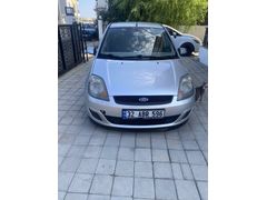 Sahibinden Ford Fiesta 1.4 TDCi Comfort 
Honda ies veya vtec 2 takas 