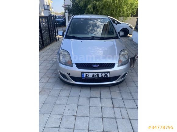 Sahibinden Ford Fiesta 1.4 TDCi Comfort 
Honda ies veya vtec 2 takas 