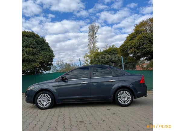 Otomatik Vites Acil Satılık Aile Aracı