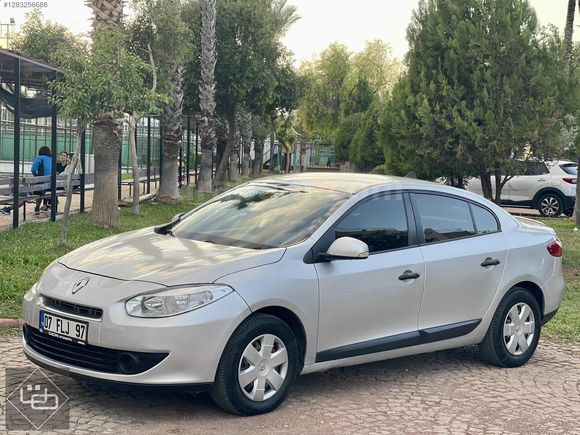 ÜZÜN'DEN RENAULT FLUENCE 1.5 dCİ 12 YILLIK BİNİCİDEN