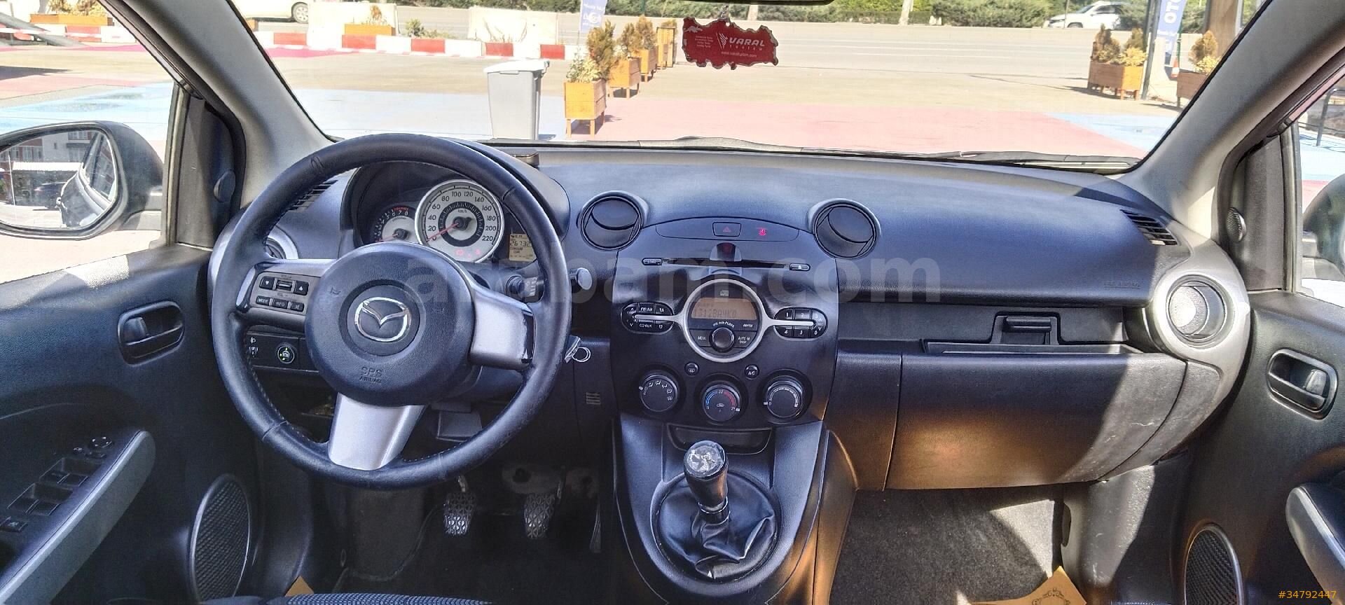 DEĞİŞENSİZ Mazda 2 1.3 Go 2009 Model 4