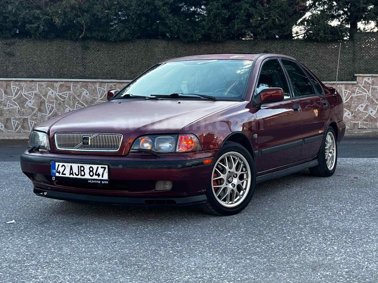 Sahibinden Volvo S40 1.9 T4 1998 Model Konya 402.000 km Bordo 3