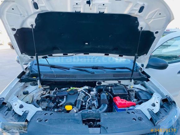 Kenan Oto'dan 2021 Çıkışlı 4 * 4 Duster. 121 bin km. İlk elden.