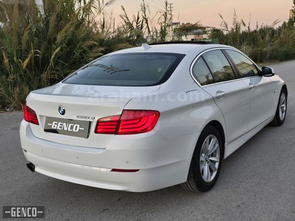 2011 BMW 5.20 D PREMİUM 5 BÖLGE CAMERA MAKAM PERDE
