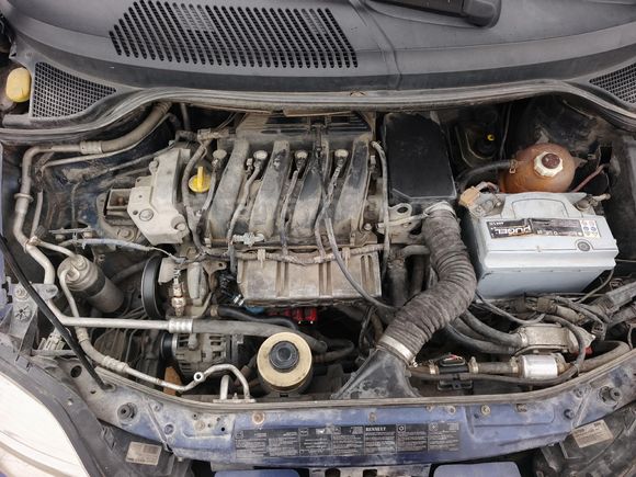 Sahibinden Renault Scenic 1.6 Dynamique 2004 Model